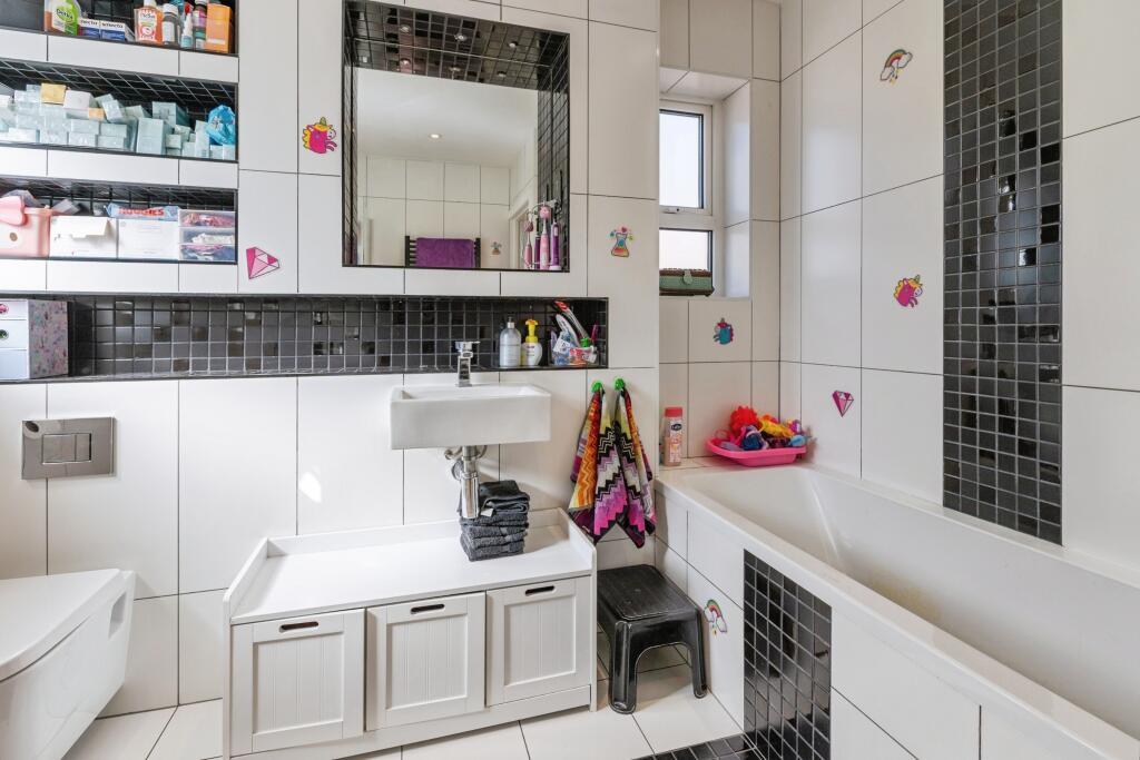 The Reddings, Mill Hill, NW7, London